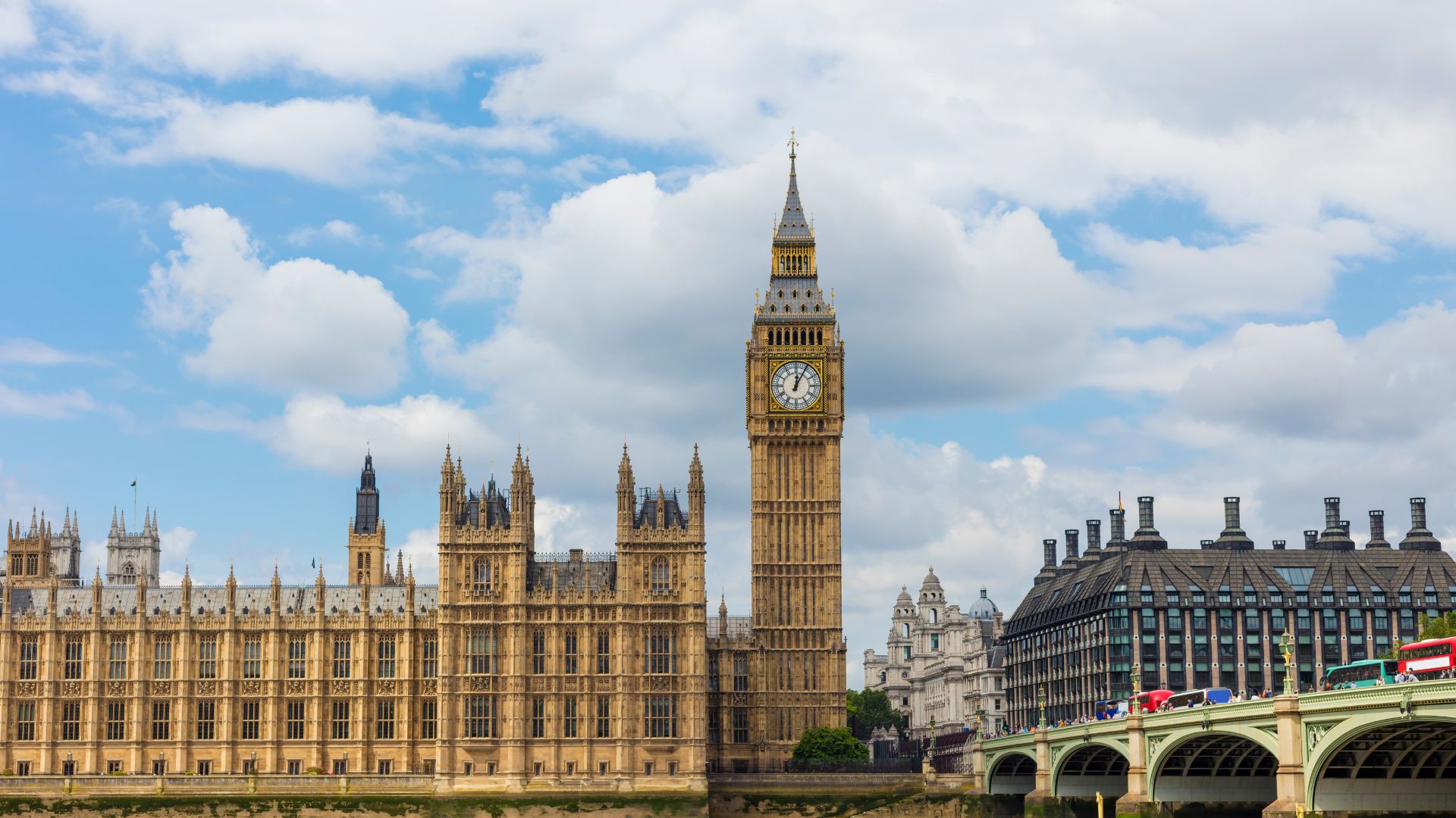 Reino Unido  Descubra a magia a╠C sua porta